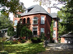 220 Cambria Street, Stratford 002