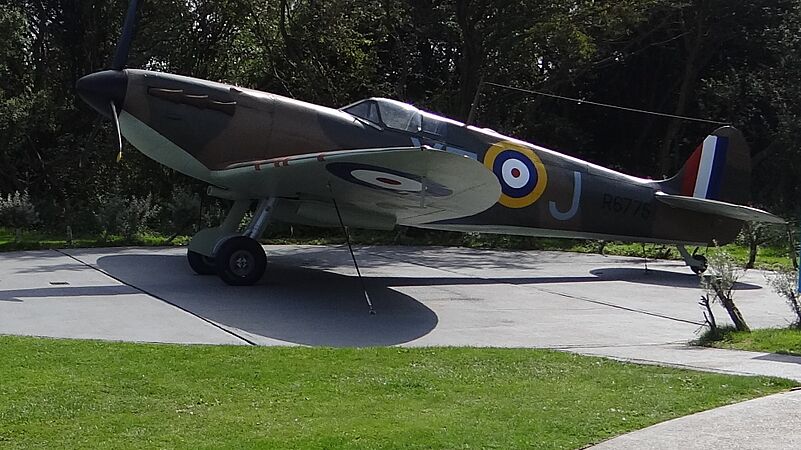 Capel-le-Ferne - Battle of britain memorial 03