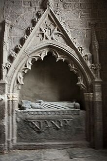 Cathédrale Notre Dame du Puy en Velay-Enfeu d'un évêque-20130324