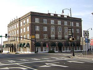 Colquitt Towers (SE corner)