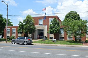Crittenden County Courthouse in Marion