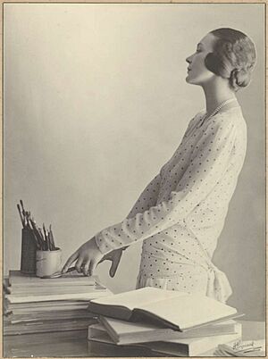 Doris Zinkeison by Harold Cazneaux 2