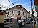 Edifici a la confluència entre el jirón 28 de julio i el pasaje la Merced de Huánuco.jpg