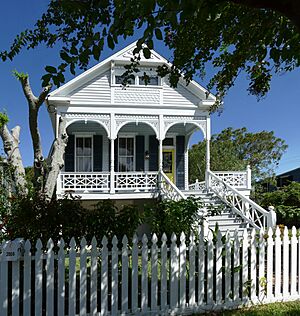 Henry-C. Henck, Jr House -- front