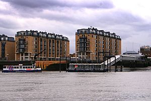 Hilton Docklands Nelson Pier.jpg