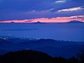 Isole Eolie al tramonto viste dai monti Peloritani, Sicilia