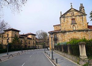 Lazkao - Monasterio de Santa Ana y Palacio de los Duques de Lazcano.jpg