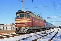 Locomotive ChS4-072 2011 G1.jpg