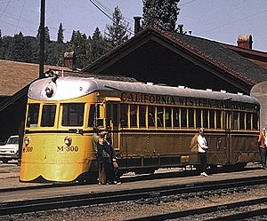 M300 at Willits June 70xRPx - Flickr - drewj1946 (cropped)