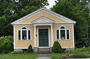 MonmouthME NorthMonmouthLibrary.jpg