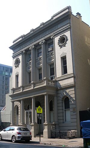 NY Free Circ Lib W100 jeh