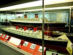 RMS Queen Mary (1936) (51022313917)