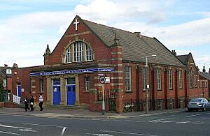 URC - Dewsbury Road - geograph.org.uk - 560569