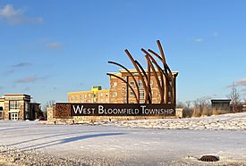 West Bloomfield Township Sign at 14 Mile Road and M-10