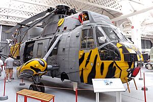 XV712-66 Westland Sea King (9422473522)