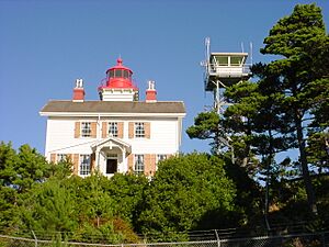 Yaquina Bay Light - Newport Oregon