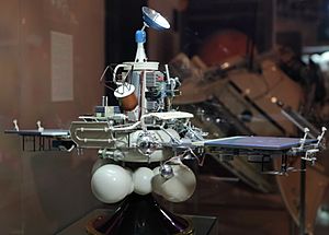 Автоматическая межпланетная станция Фобос (14988562882)