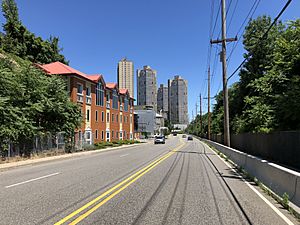 2018-07-07 12 25 45 View north along Hudson County Route 505 (Anthony Defino Way) between John F Kennedy Boulevard East and Farragut Place in West New York, Hudson County, New Jersey