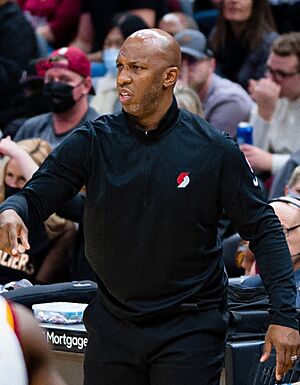 Billups coach (cropped)