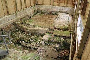 Binchester Roman baths, March 2017 cold plunge baths2 (33458817190)