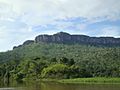 Cerro Maweti, rio Ocamo