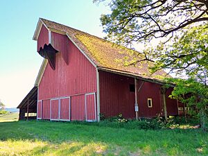 Cheadle Barn 1 - Finley NWR Oregon