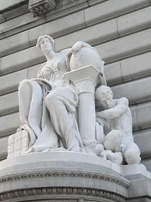 Commerce by Daniel Chester French, 1912 - Cleveland, Ohio - DSC07918