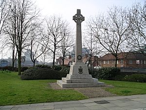 Coventry -memorial cross -30m07