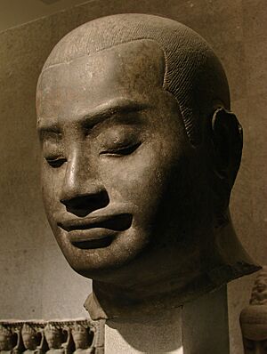 Jayavarman VII Guimet 90508 3