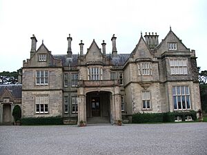 Mucross house