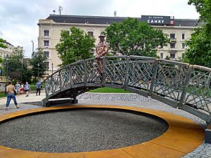 Nagy Imre statue, Jászai Mari tér