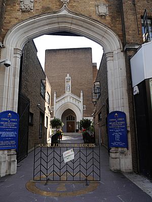Our Lady of Victories, Kensington, 2016 08