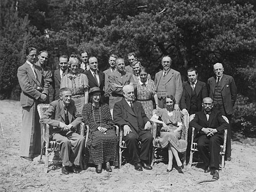 Photo 7 Council 1938, WRI