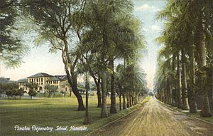 Punahou Preparatory School, Honolulu (1909 postcard)