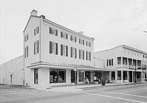 Saltus-Habersham House, 802 Bay Street, (Beaufort, South Carolina)
