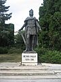 Statuia lui Petru I Mușat din Suceava2