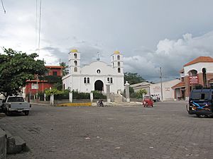 Templo Catolico de Agua Blanca, Jutiapa, Guatemala. - panoramio.jpg