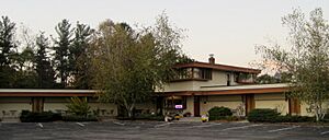 Usonian Inn