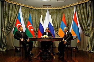 С Президентом Азербайджана Ильхамом Алиевым и Президентом Армении Сержем Саргсяном - 2