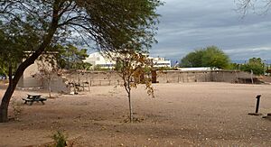 2010-1218-MormonFort