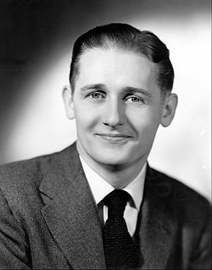 Alan Young circa 1944.JPG