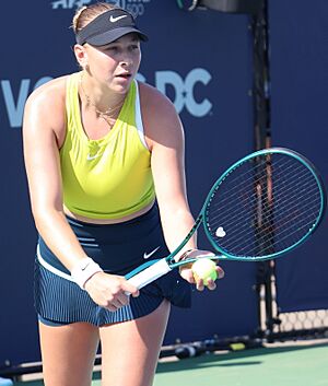 Amanda Anisimova (2024 DC Open) 05 (cropped) 3