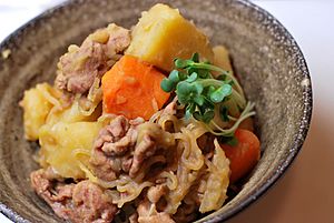 Braised pork and potatoes (3089327692)