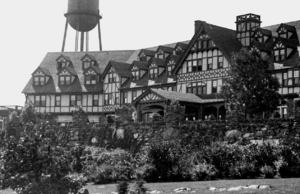 Briarcliff Lodge c. 1905 (2) crop