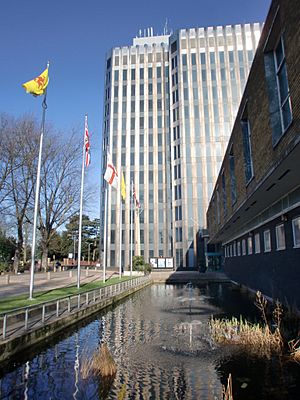 Civic Centre, Silver Street, Enfield - geograph.org.uk - 1691861