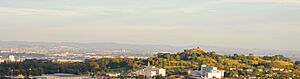 Cornwall Park (part) showing One Tree Hill 1treehill4mmteden (cropped)