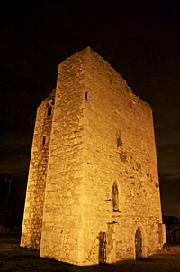 Corr Castle at night, Sutton.jpg