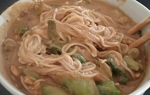 Dandan noodles (擔擔麵)