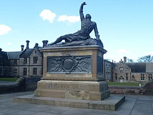 Fettes College War Memorial - geograph.org.uk - 3442364