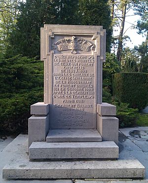 Gedenksteen Waalse graven Crooswijk